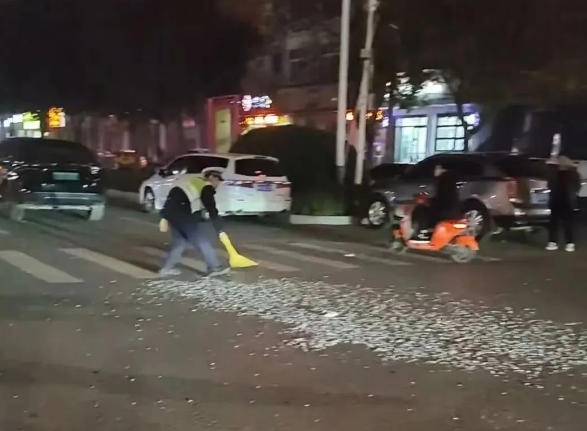 1763375413576307.jpg ScreenShot_2025-11-17_182950_856.jpg