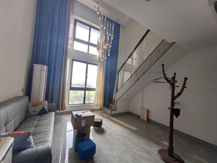 胖东来附近精装1室1厅1卫LOFT 配套齐全 拎包入住